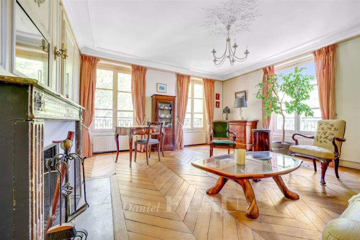 Image No.1-3 Bed Apartment for sale