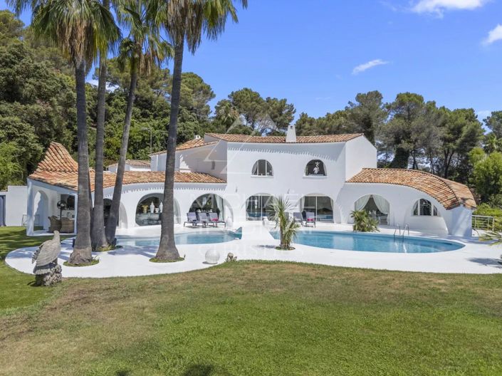 Image No.1-6 Bed House for sale