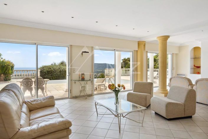 Image No.10-4 Bed House for sale