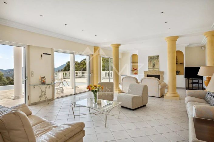 Image No.5-4 Bed House for sale