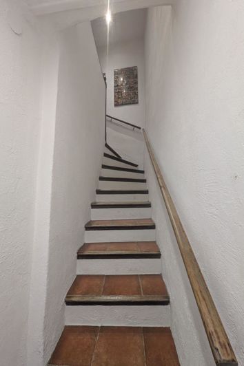 Image No.8-4 Bed House for sale