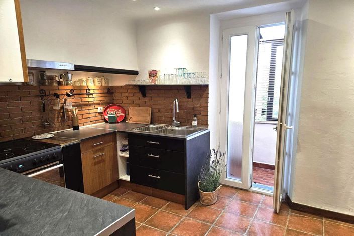 Image No.9-4 Bed House for sale