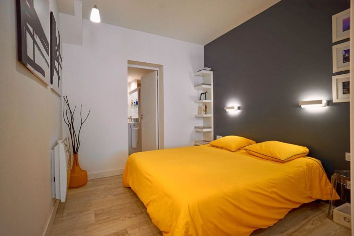 Image No.12-4 Bed Property for sale