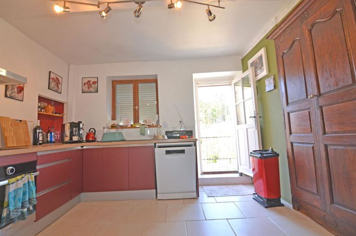 Image No.9-3 Bed House for sale