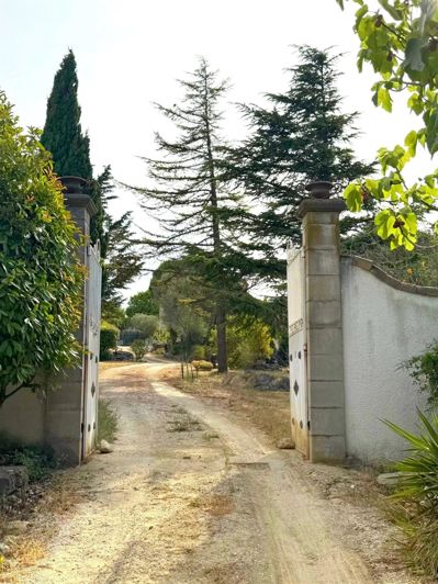 Image No.20-6 Bed House for sale