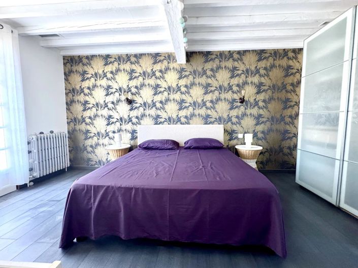 Image No.6-6 Bed House for sale