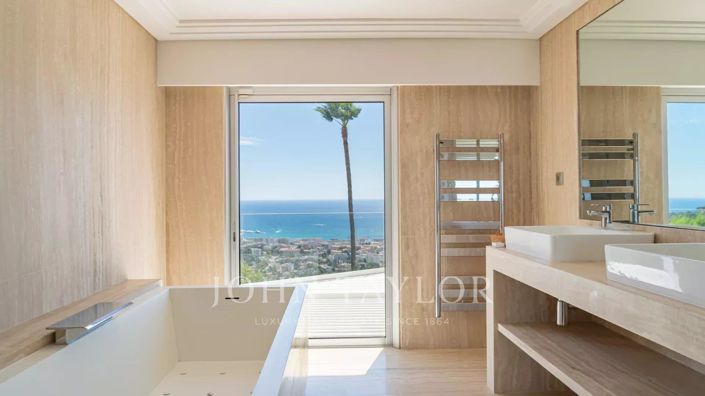 Image No.13-5 Bed House for sale