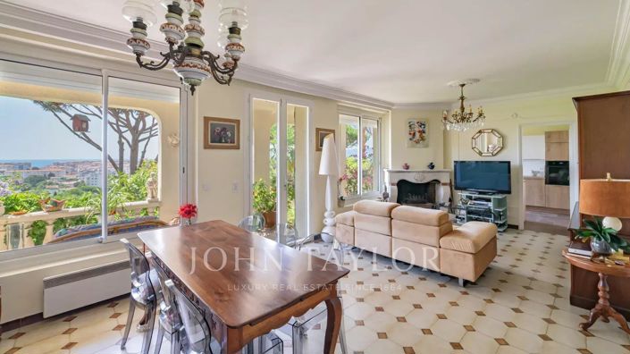 Image No.12-4 Bed House for sale