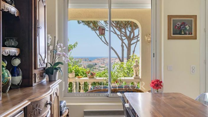 Image No.13-4 Bed House for sale