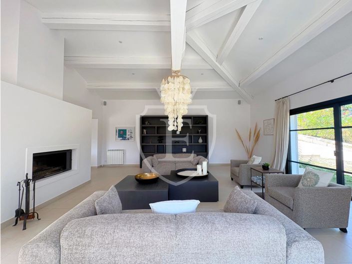 Image No.7-4 Bed House for sale