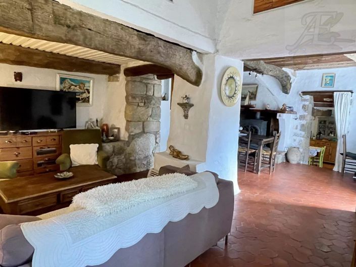 Image No.35-2 Bed House for sale