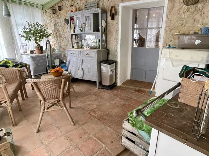 Image No.40-2 Bed House for sale