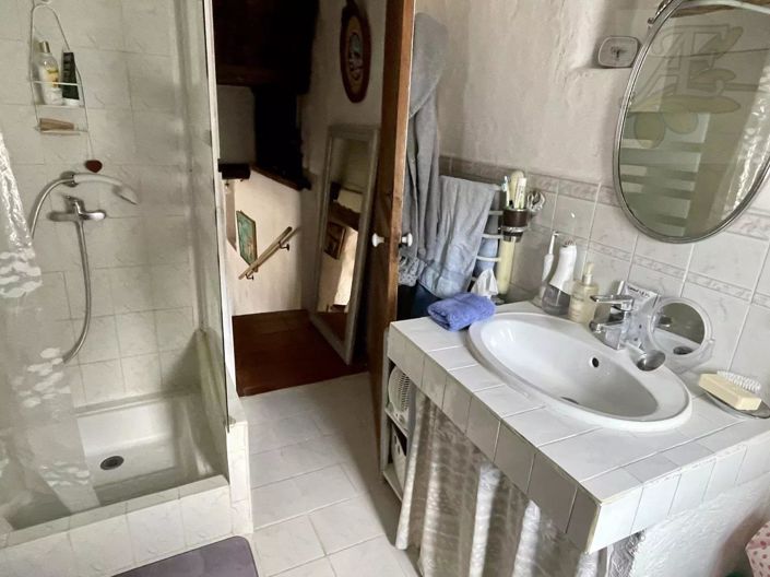 Image No.45-2 Bed House for sale