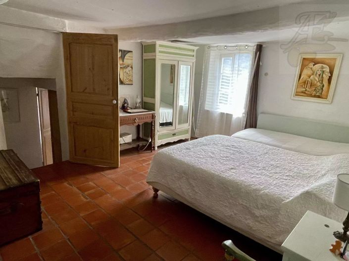 Image No.47-2 Bed House for sale