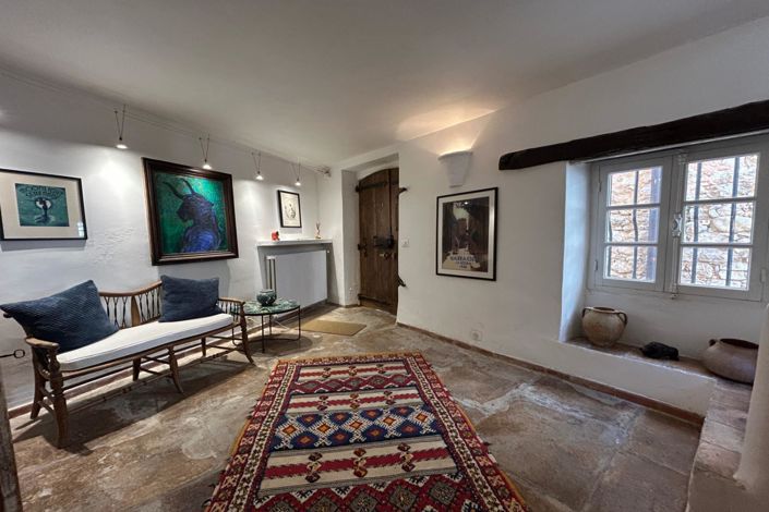 Image No.4-2 Bed House for sale