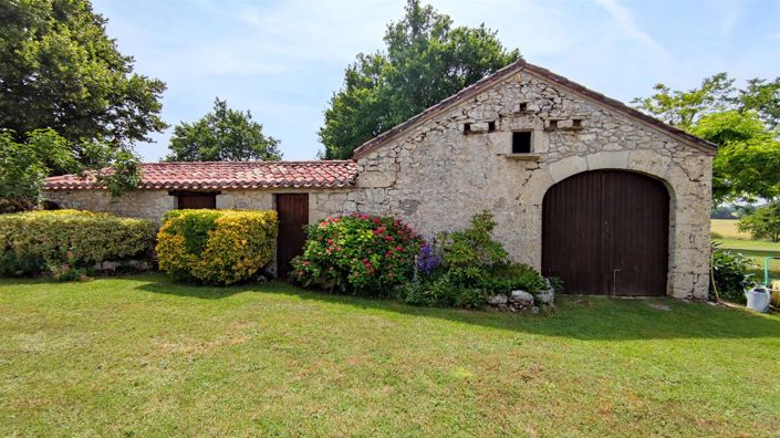 Image No.6-3 Bed House for sale