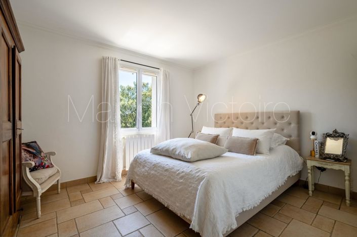 Image No.20-3 Bed House for sale