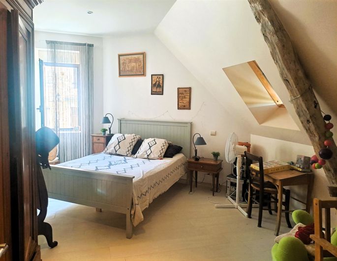 Image No.8-4 Bed House for sale