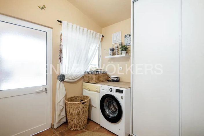 Image No.13-4 Bed House for sale