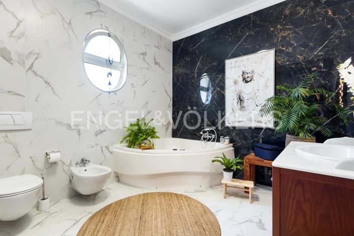 Image No.27-4 Bed House for sale