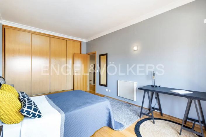 Image No.32-4 Bed House for sale