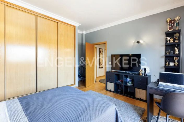 Image No.37-4 Bed House for sale