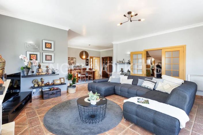 Image No.6-4 Bed House for sale