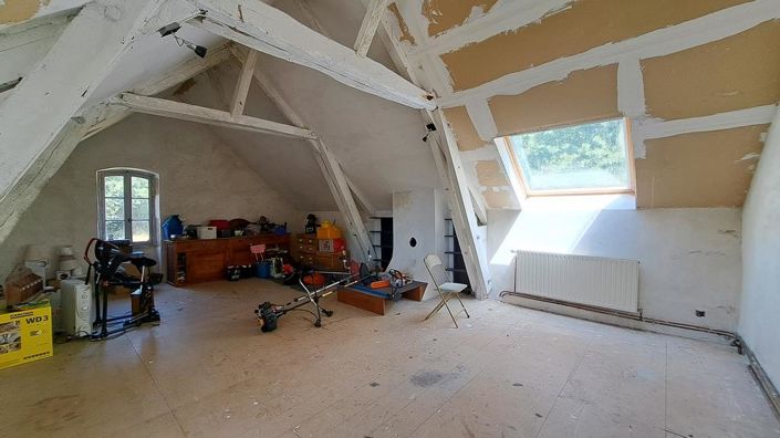 Image No.19-8 Bed House for sale