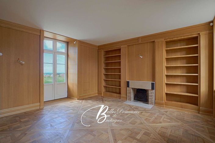 Image No.7-10 Bed Property for sale