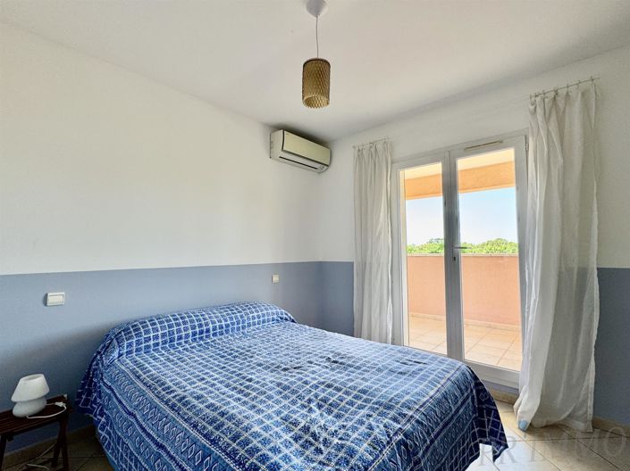 Image No.15-4 Bed House for sale