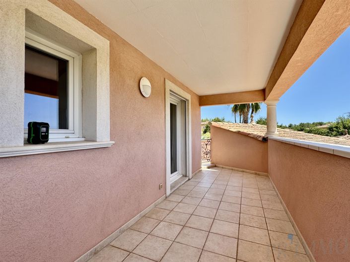 Image No.16-4 Bed House for sale