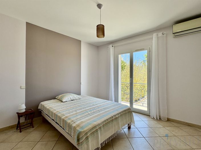 Image No.19-4 Bed House for sale