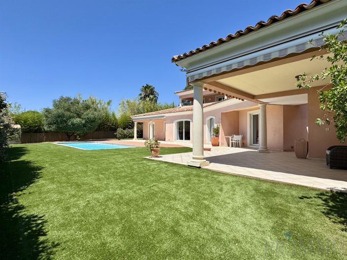 Image No.22-4 Bed House for sale