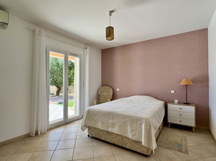 Image No.7-4 Bed House for sale