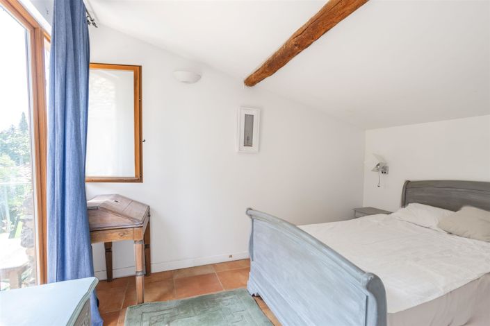 Image No.21-9 Bed Property for sale