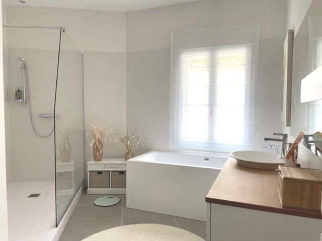 Image No.8-3 Bed House for sale