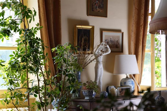 Image No.15-6 Bed House for sale