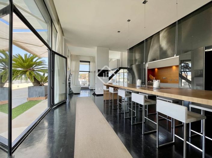 Image No.26-3 Bed Apartment for sale