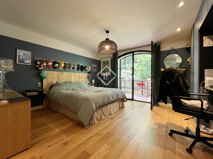 Image No.22-6 Bed House for sale