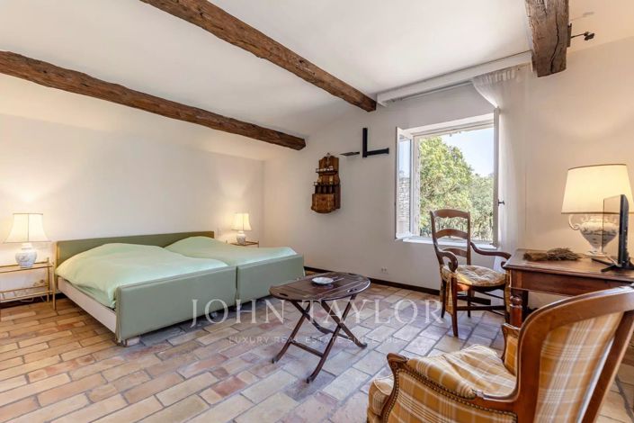 Image No.13-5 Bed House for sale