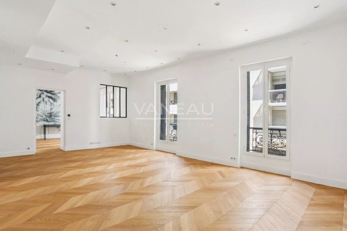 Image No.5-5 Bed House for sale