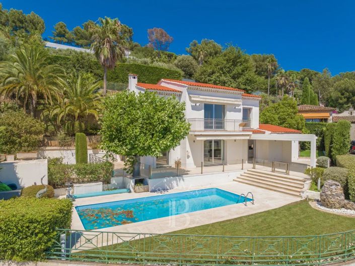 Image No.26-5 Bed House for sale