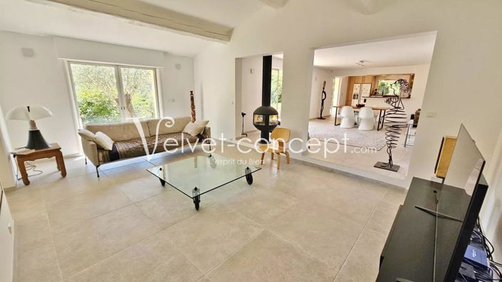 Image No.7-4 Bed House for sale