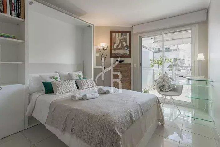 Image No.23-3 Bed Apartment for sale