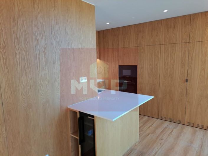 Image No.32-3 Bed House for sale