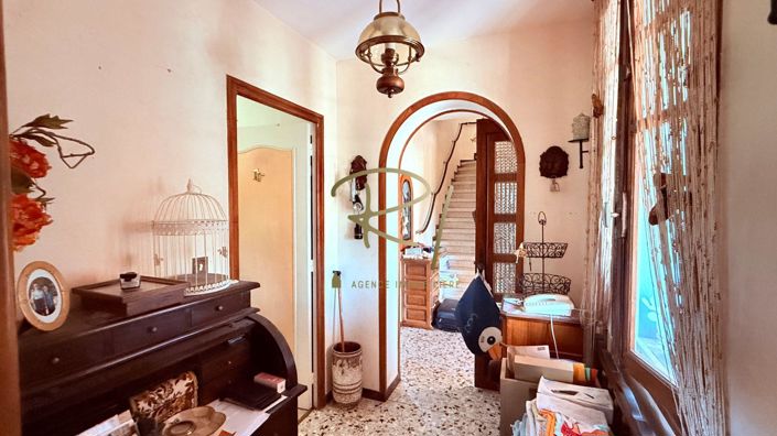 Image No.11-6 Bed House for sale