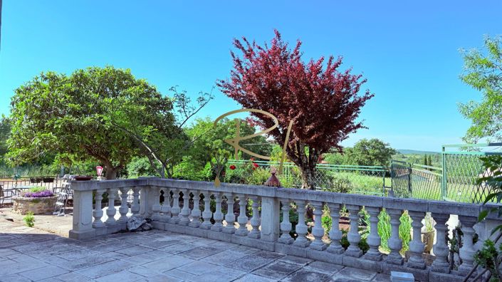 Image No.16-6 Bed House for sale