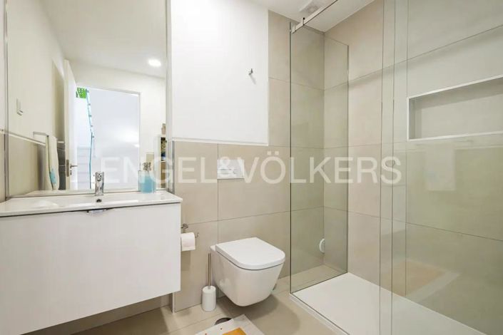 Image No.22-3 Bed House for sale