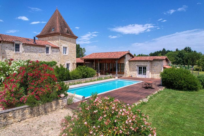 Image No.7-6 Bed House for sale