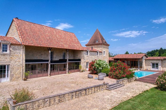 Image No.9-6 Bed House for sale